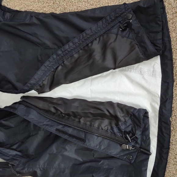 North Face Dryvent Jacket, Black, Small, New Without Tags MSRP$150 - Picture 9 of 11